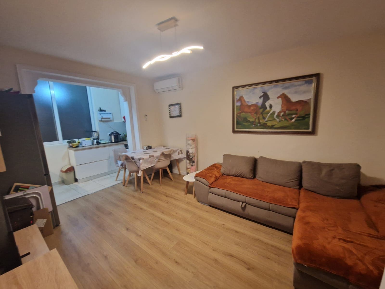 Shitet apartament 1+1 Prane Qendres se Tiranes, 50 m2