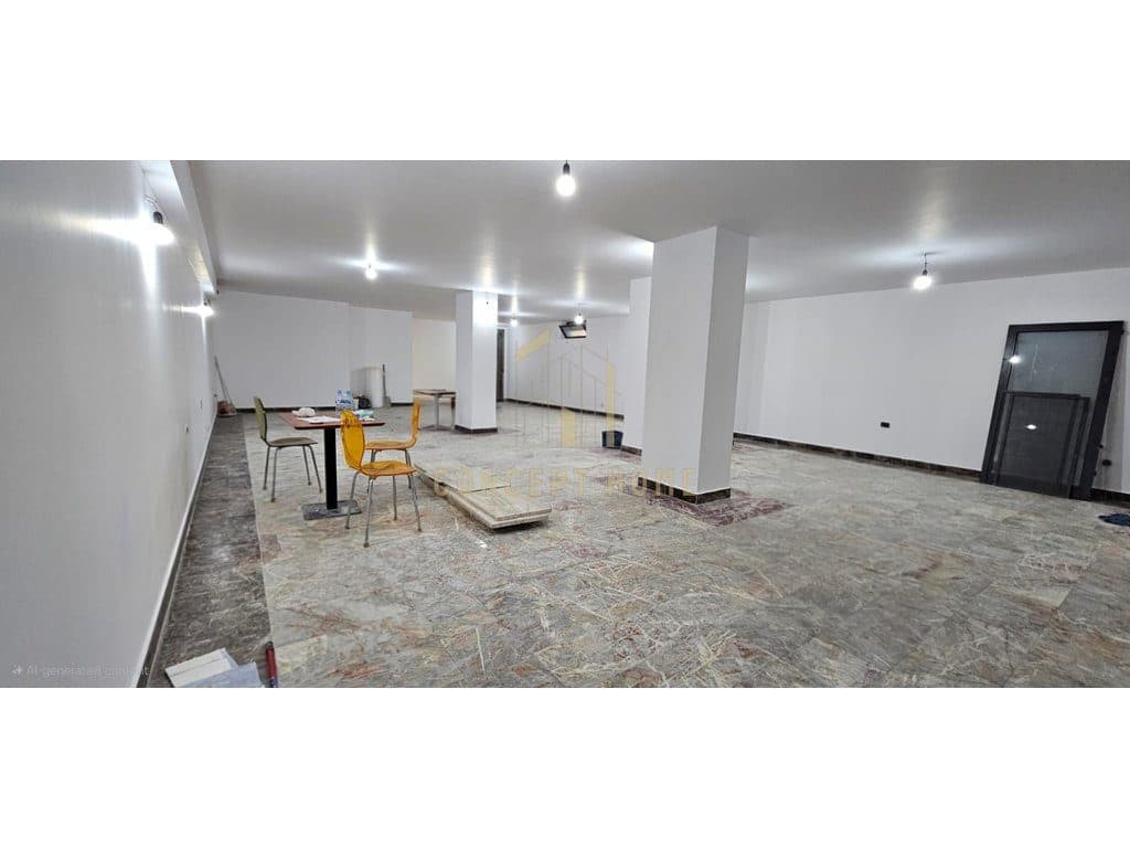 Dyqan Per Qera tek Blloku, Tirana - 3700€ | 200 m² 4