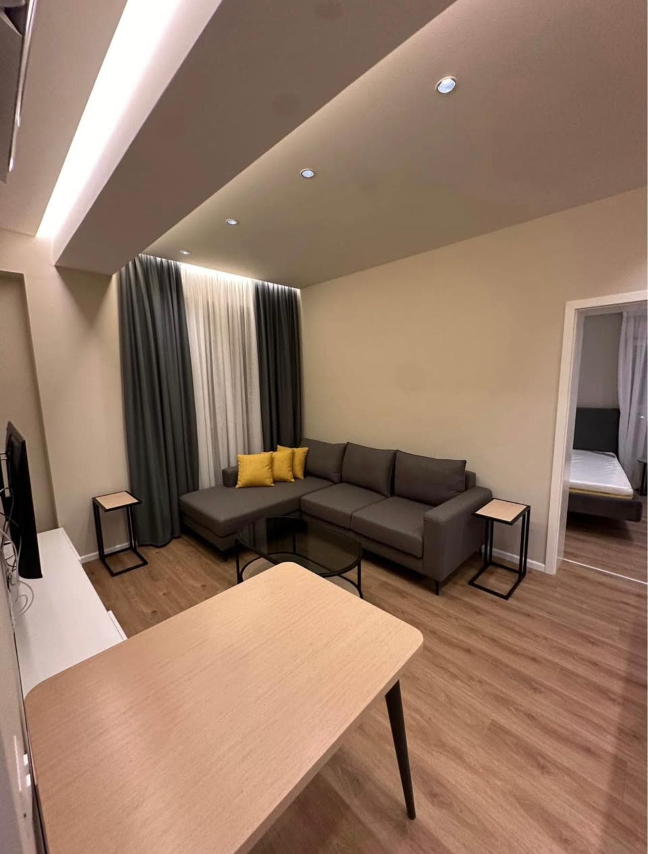 Shitet Apartament 1+1 Ali dem 2