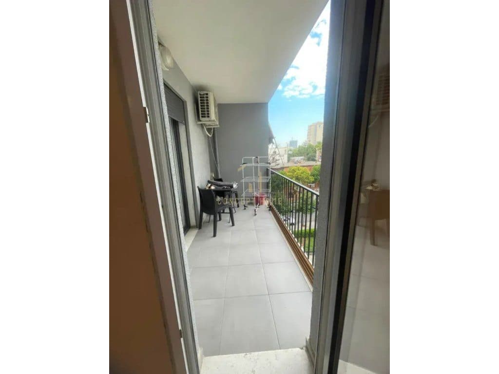 Jepet me qera apartamenti 1+1 tek