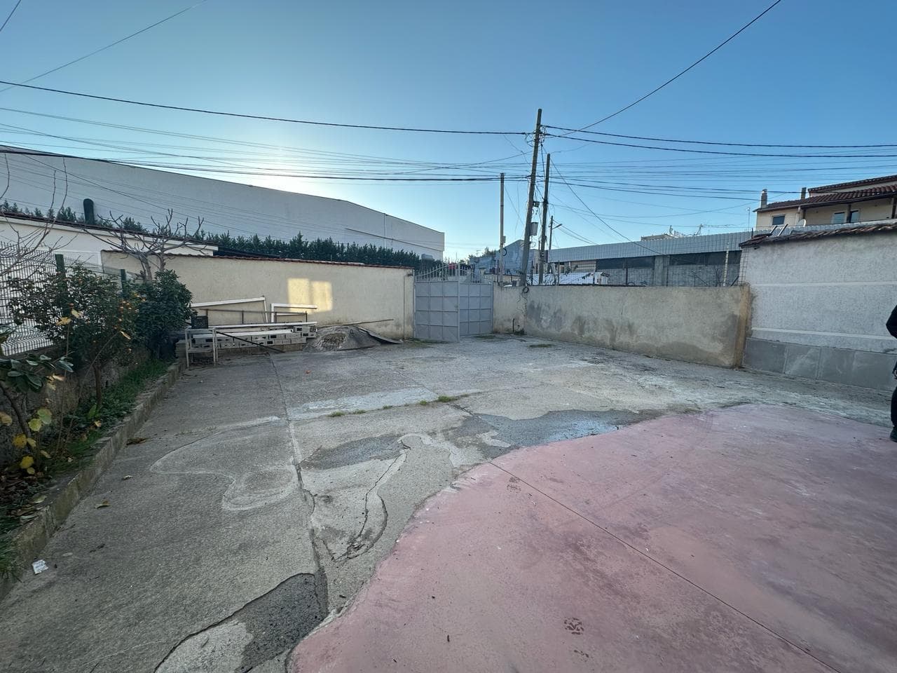 Magazine 1+1 Për Qira tek Fabrika Miellit, Tiranë - 800€ | 150m²