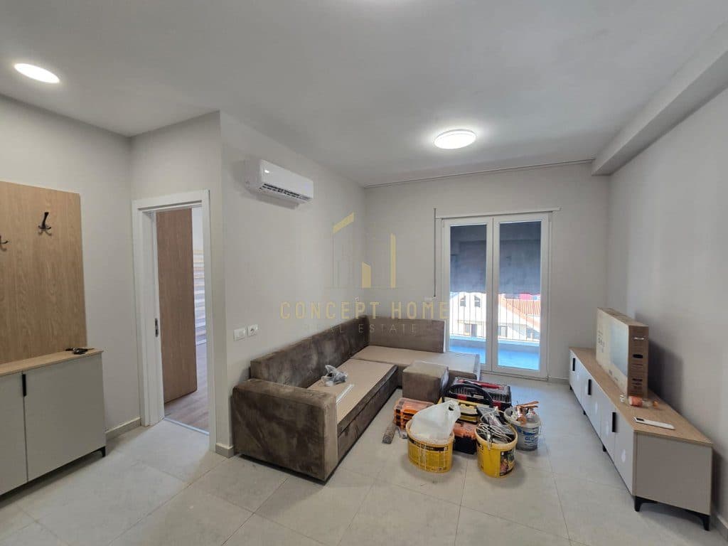 Jepet me qera apartament 1+1 ne