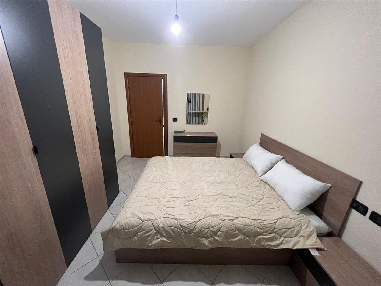 Jepet apartment me qera apartament 1+1 Ne Astir 2