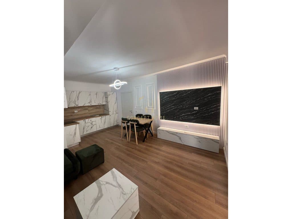 Shitet apartament 1+1 Shkembi i Kavajes 2