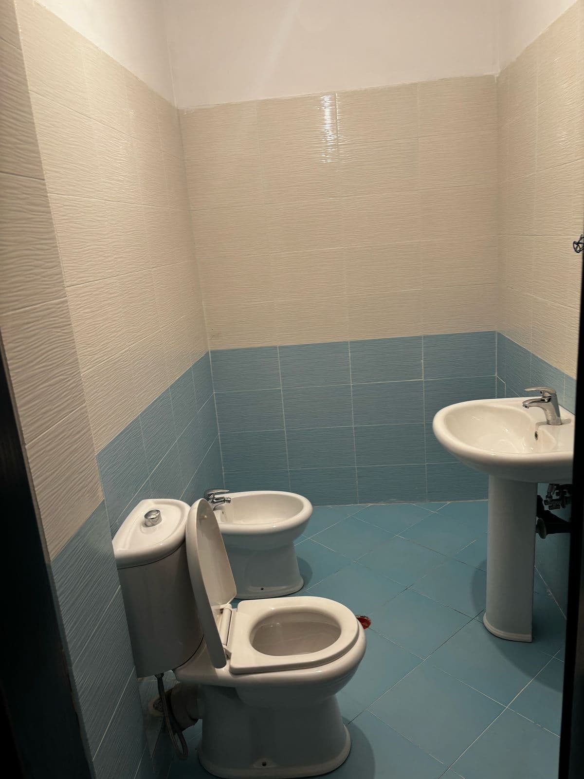 Jepet apartament me qera 2+1 tek Rruga Ardeno 3