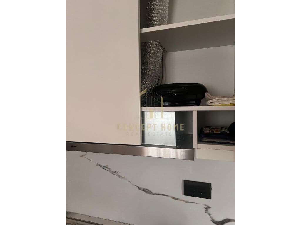 Jepet me qera super apartament 2+1 tek Blloku vilave Komune 2