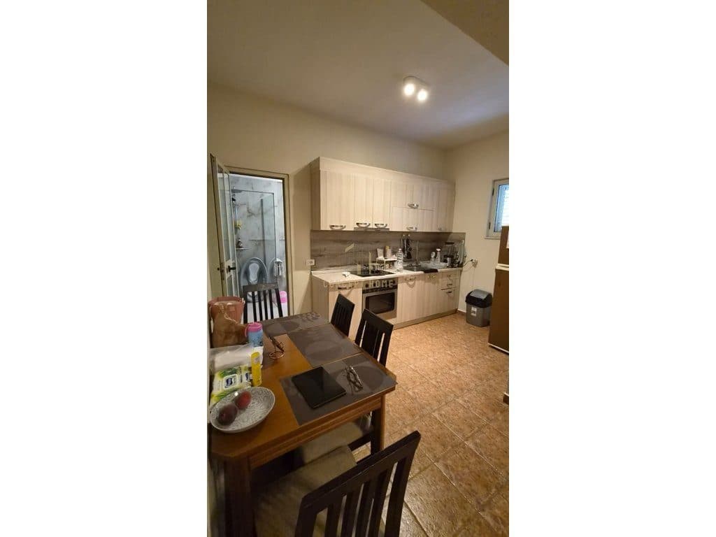 Jepet me qera Apartament 2+1 ne 2