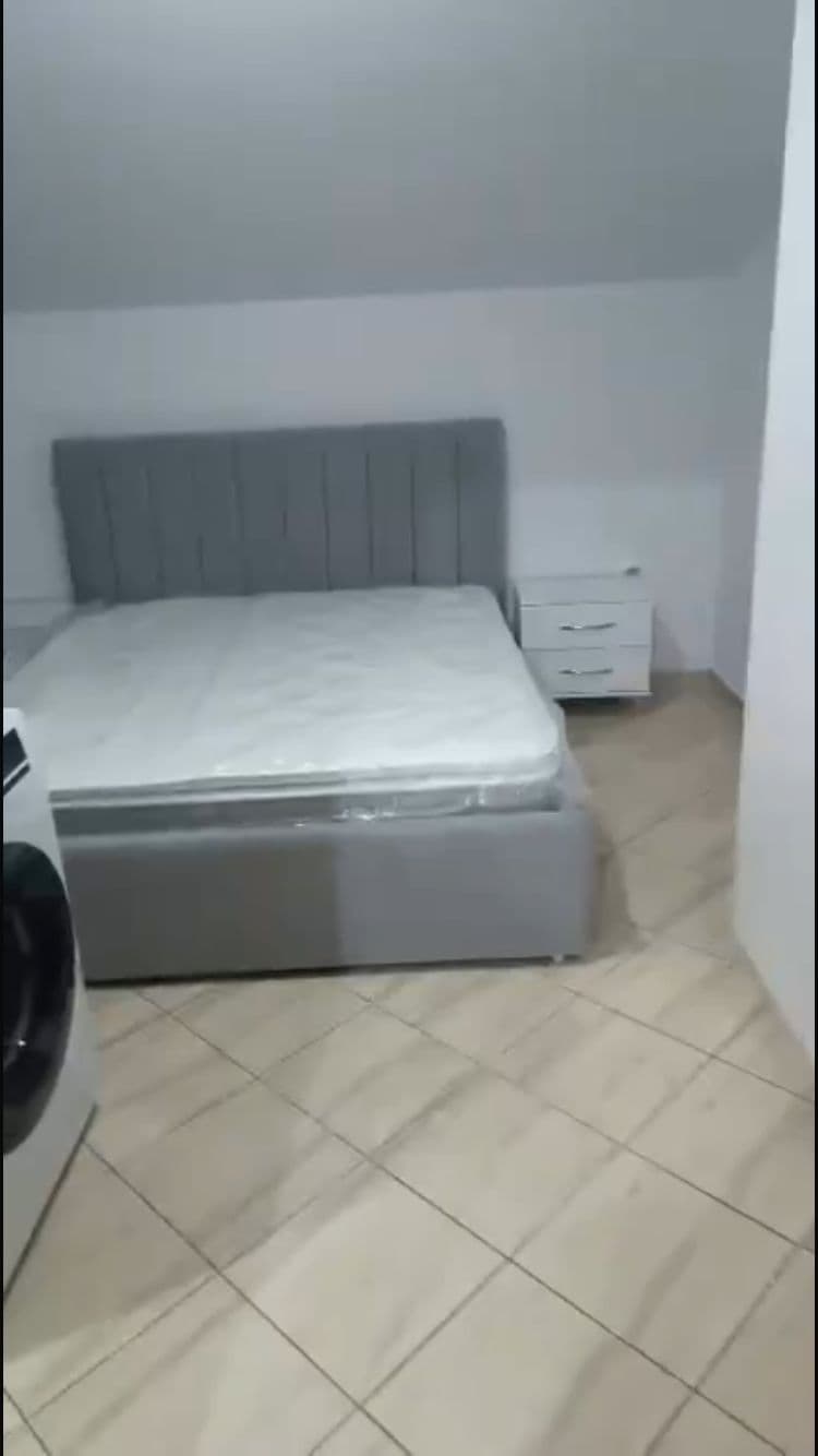Jepet me qera shtepi private 1+1 ne Paskuqan 3