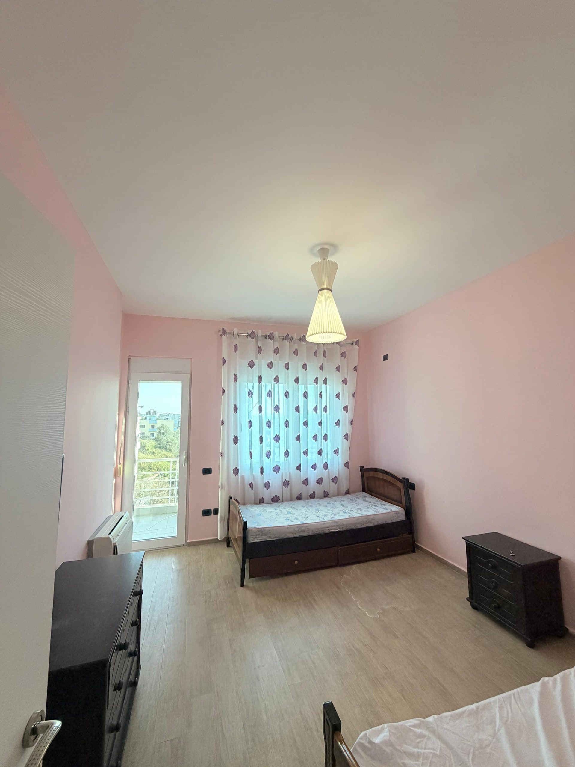 Shitet Penthouse 3+1+2 tek Shkembi i Kavajes, Durres 2