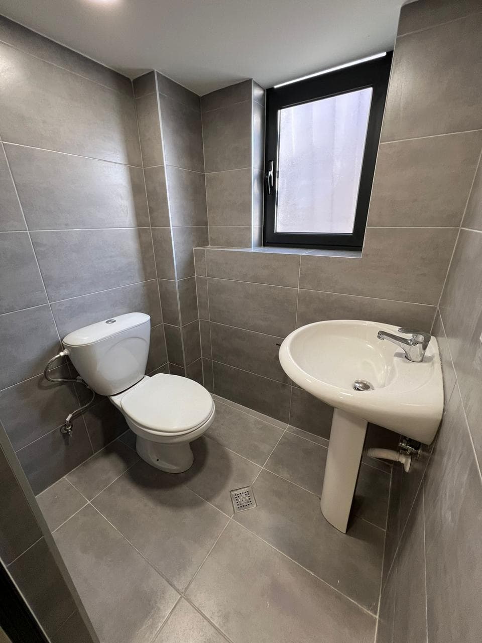 Dyqan 1+1 Me Qira në Stadiumi Dinamo, Tiranë - 2500€ | 67 m² 4