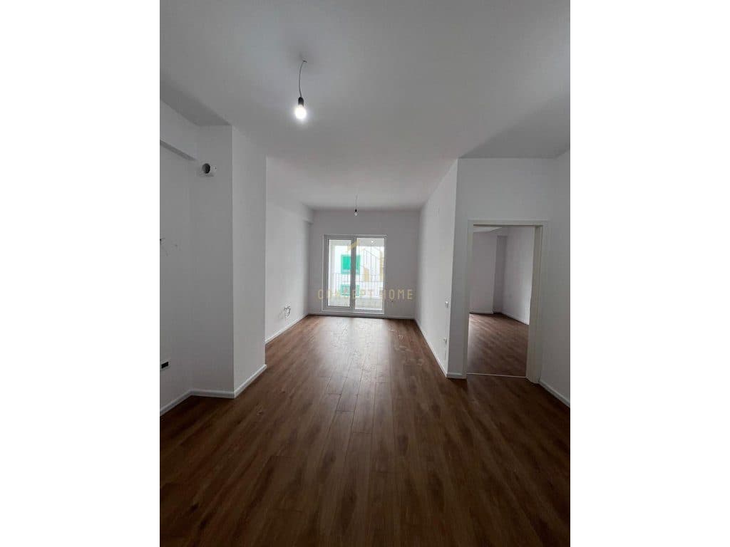 Shitet apartament 1+1 ne Ali Dem.