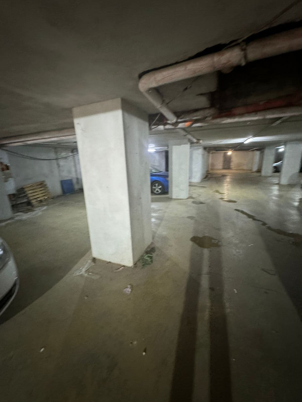 Garazh për Shitje në Rrugën 5 Maji, Tiranë - 405,000€ | 1300 m² 3