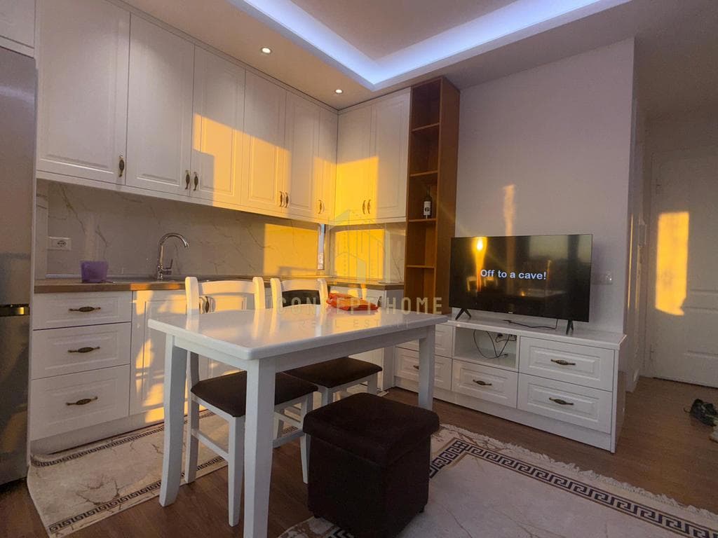 Jepet me qera apartament 2+1 ne Sauk