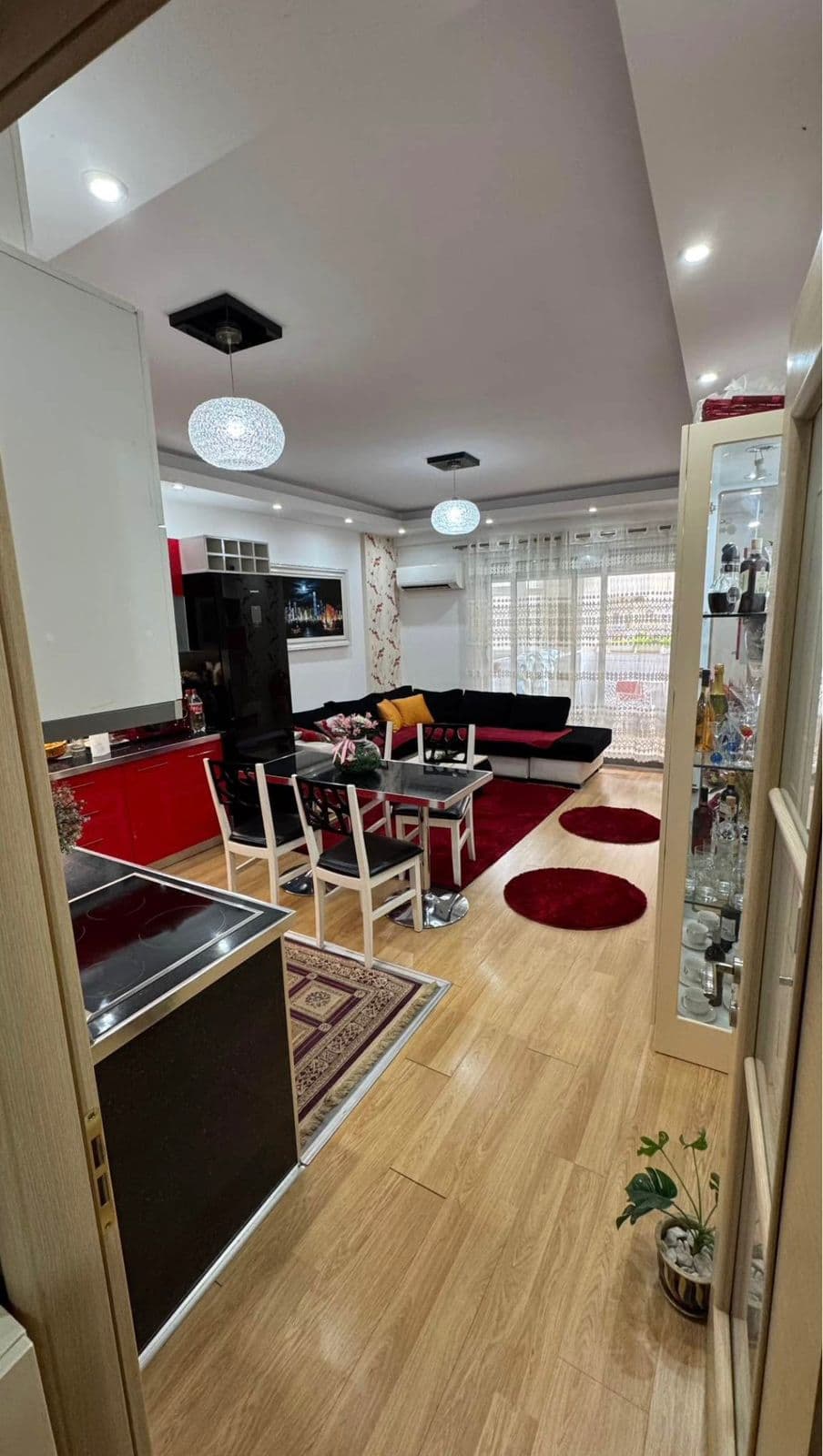 Shitet apartament 2+1+2 te 21 Dhjetori 2