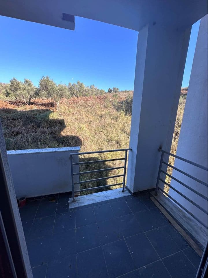 Shitet apartament 2+1+2 ne Durres 4