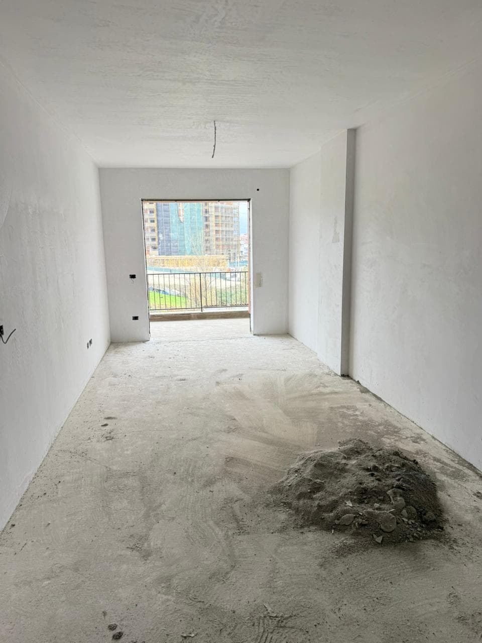 Shitet apartament 1+1 ne Paksuqan ( Unaza e Madhe )