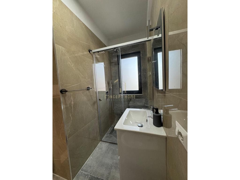 Jepet me qera apartament 1+1 tek 21 Dhjetori 2