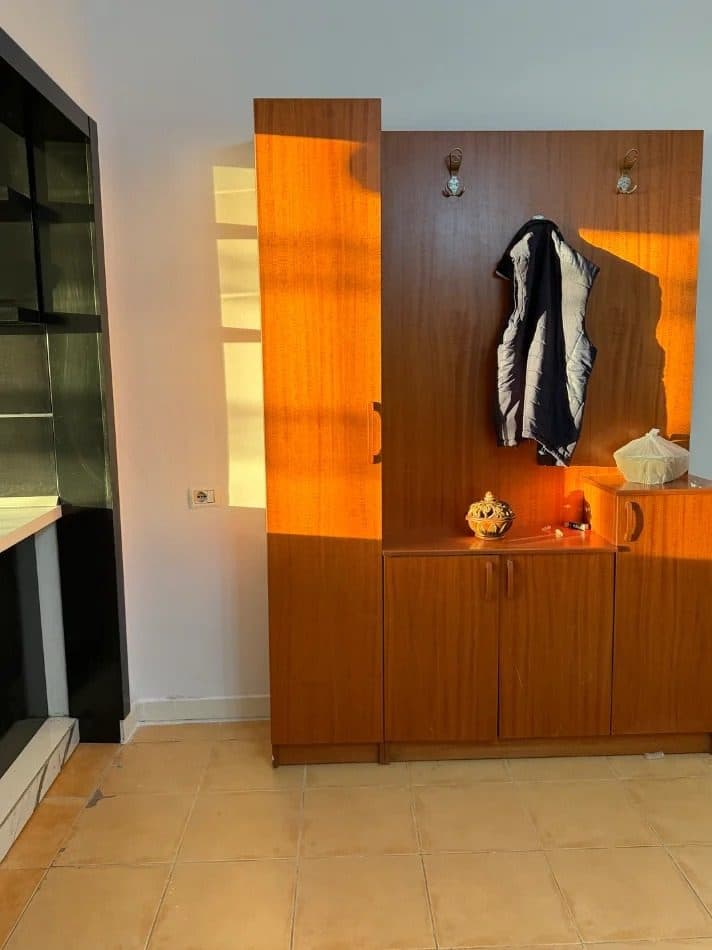 Jepet me qera apartament 2+1+D tek Komuna Parisit 2