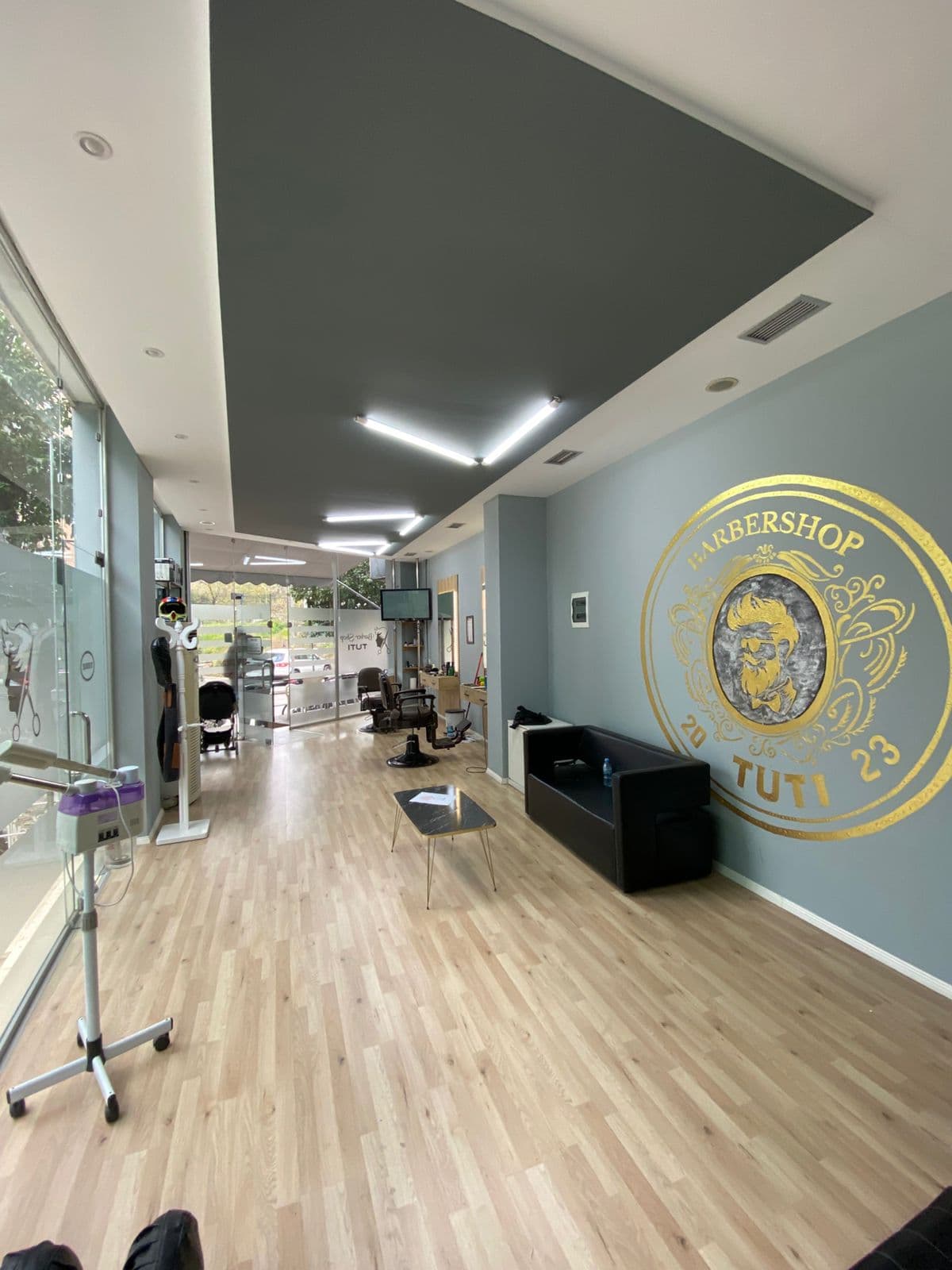 Jepet ambient me qera tek Komuna e Parisit/1500€