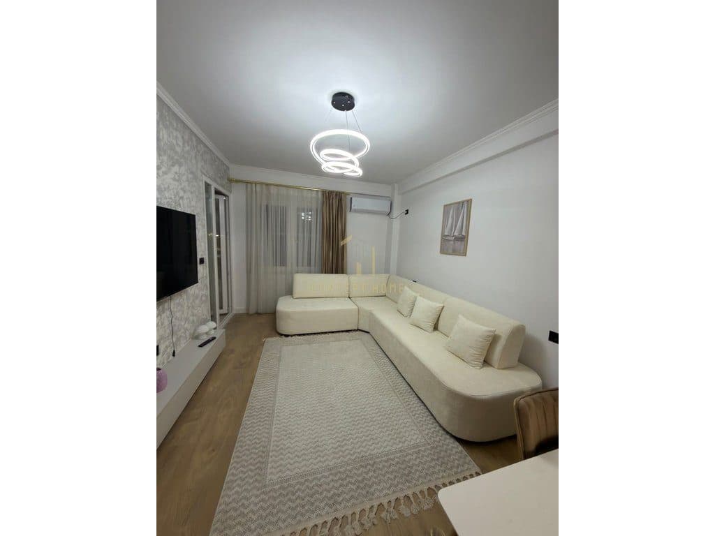 Jepet me qera apartament 1+1 ne