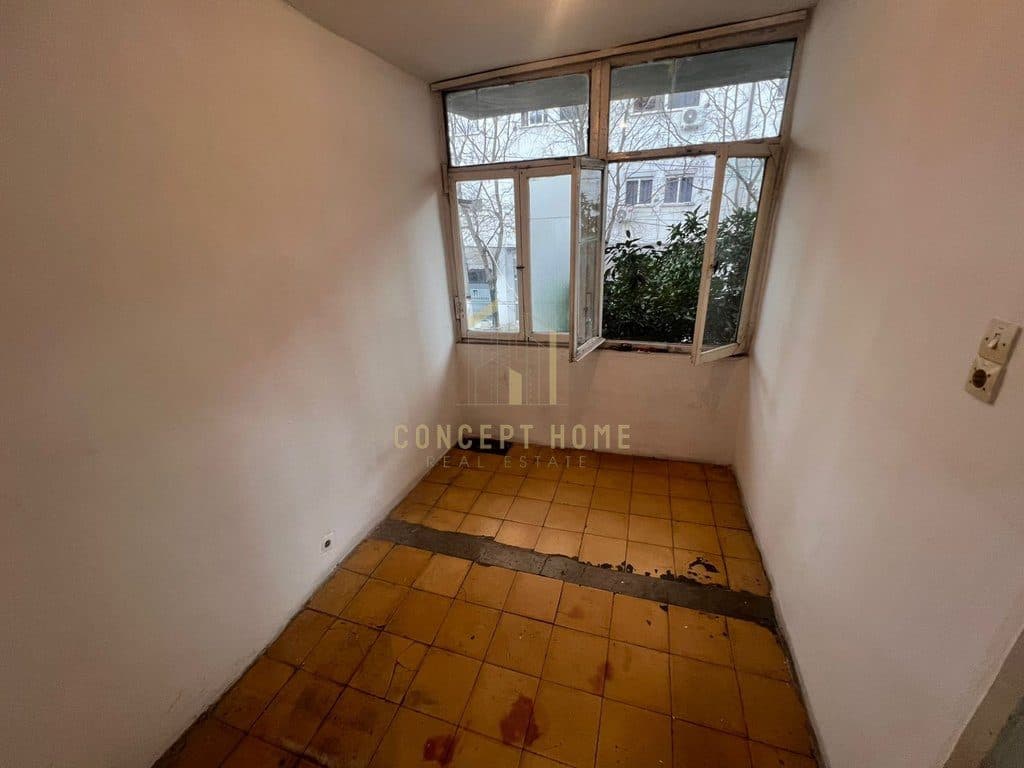 Shitet Apartament 1+1 tek 21 Dhjetori