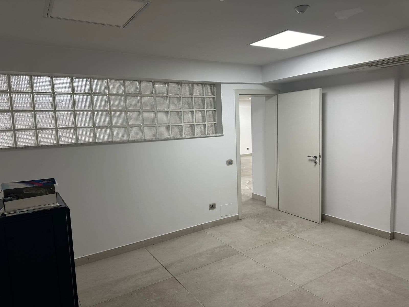 Jepet me qera ambient biznesi ne Laprake. / 1500 Euro. 2