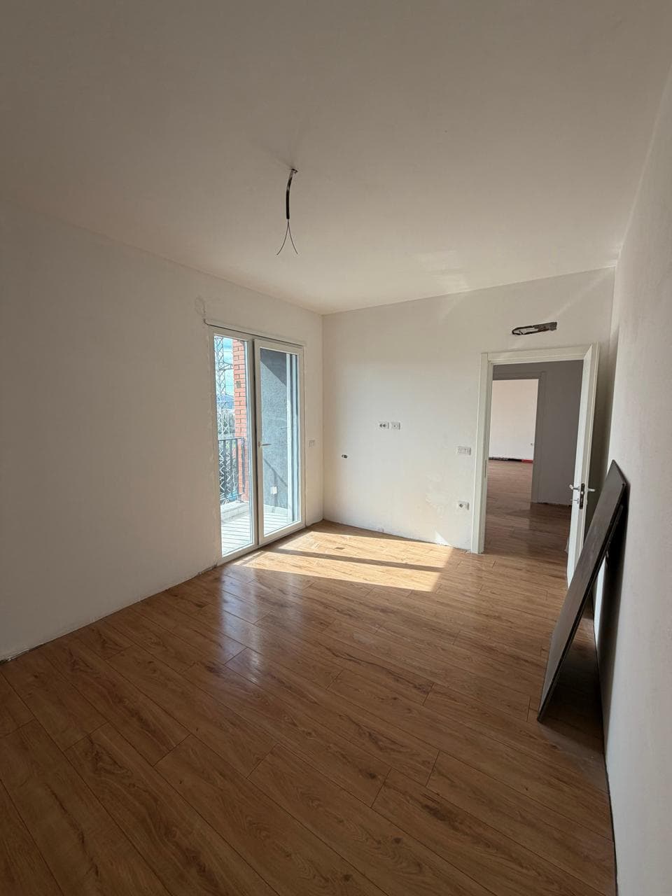 Shitet apartament 1+1 ne Paskuqan 4