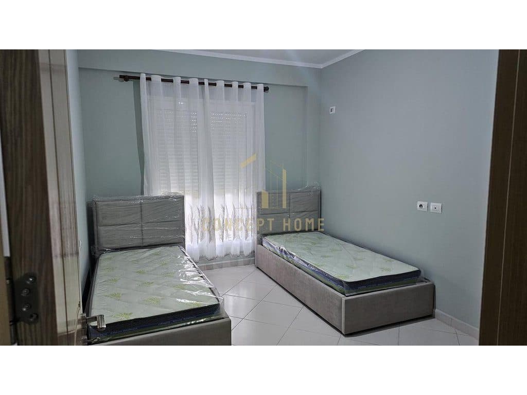Jepet me qera Apartamenti 2+1 tek Liqeni Artificial 4