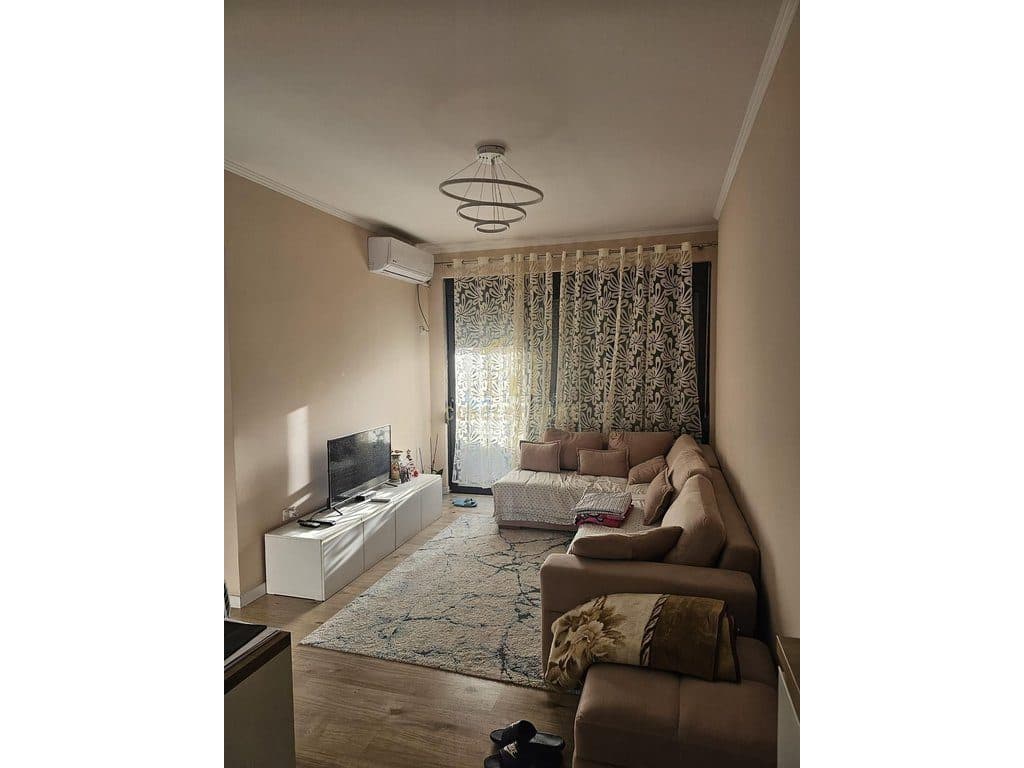Jepet me qera apartament 1+1 ne