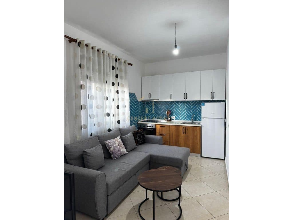 Jepet me qera apartament 1+1 ne Tresh
