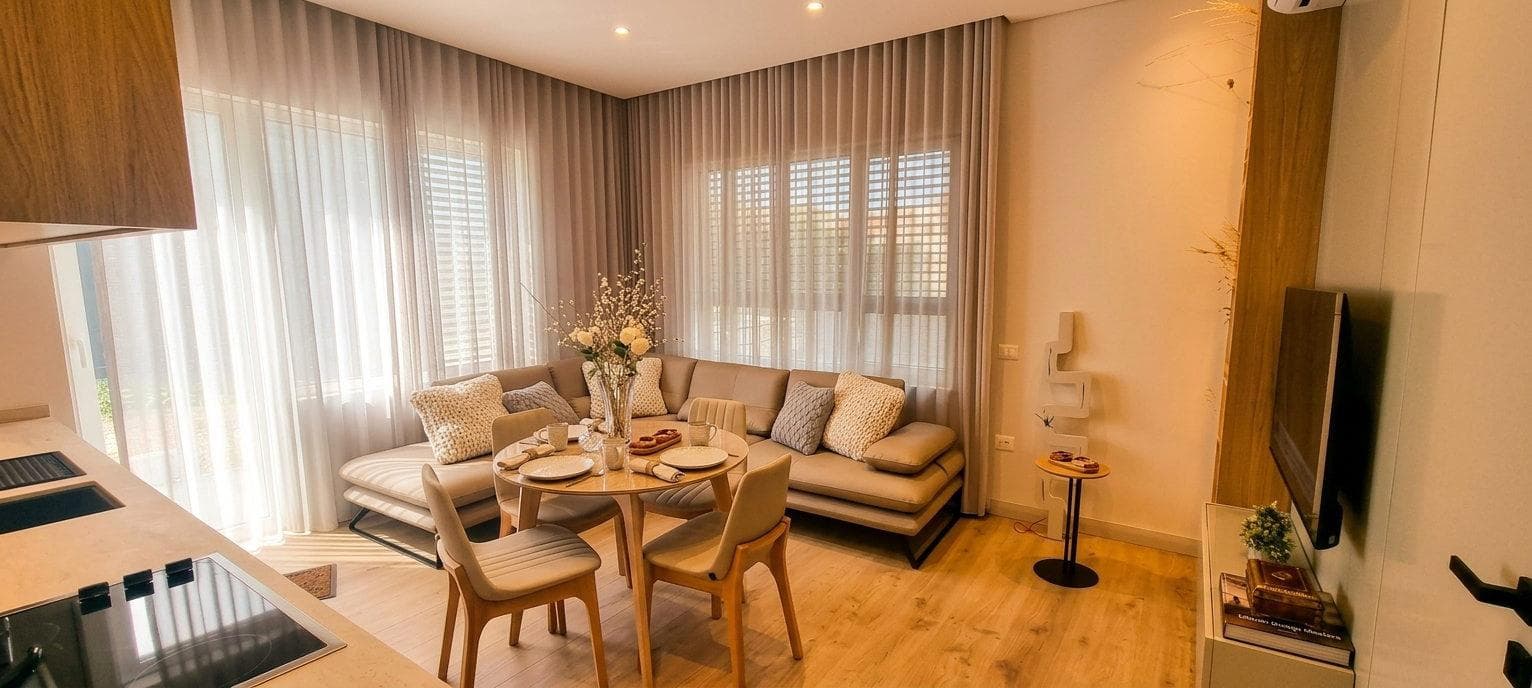 Jepet me qera apartament 1+1+ Verande tek Kodra e Diellit