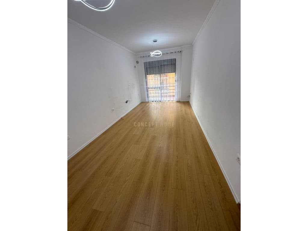 Shitet apartament 2+1 ne 3