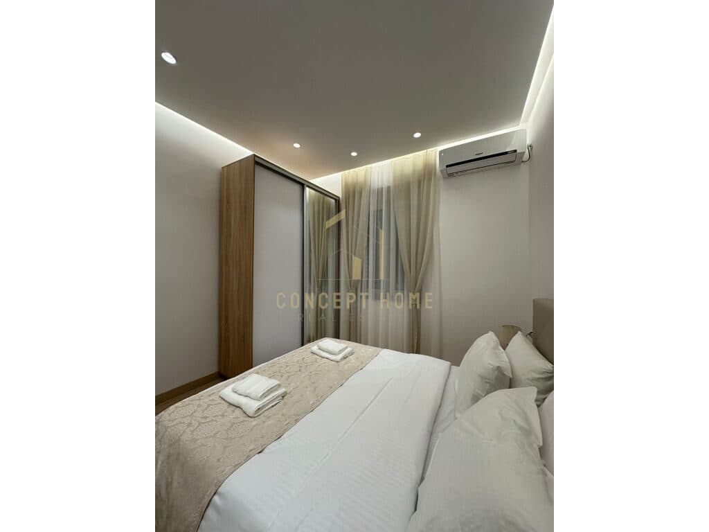 Jepet Apartament 1+1 me qera te Blloku 2