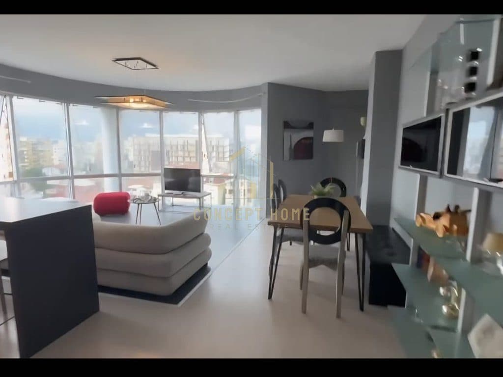 Jepet me qera apartament 2+1 tek Komuna e Parisit