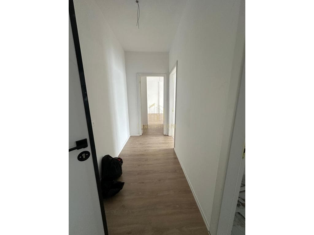 Apartament 2+1 në Shitje në Kamez - 115 Milion Leke | 115.15 m² 3