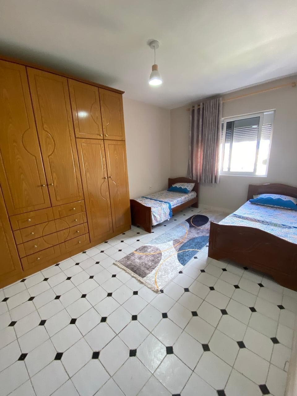 Jepet me qera apartament 2+1 tek Rr.Elbasanit 4