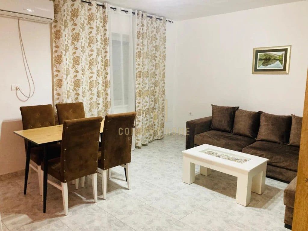 Jepet apartament me qera 1+1 ne Vasil Shanto 3