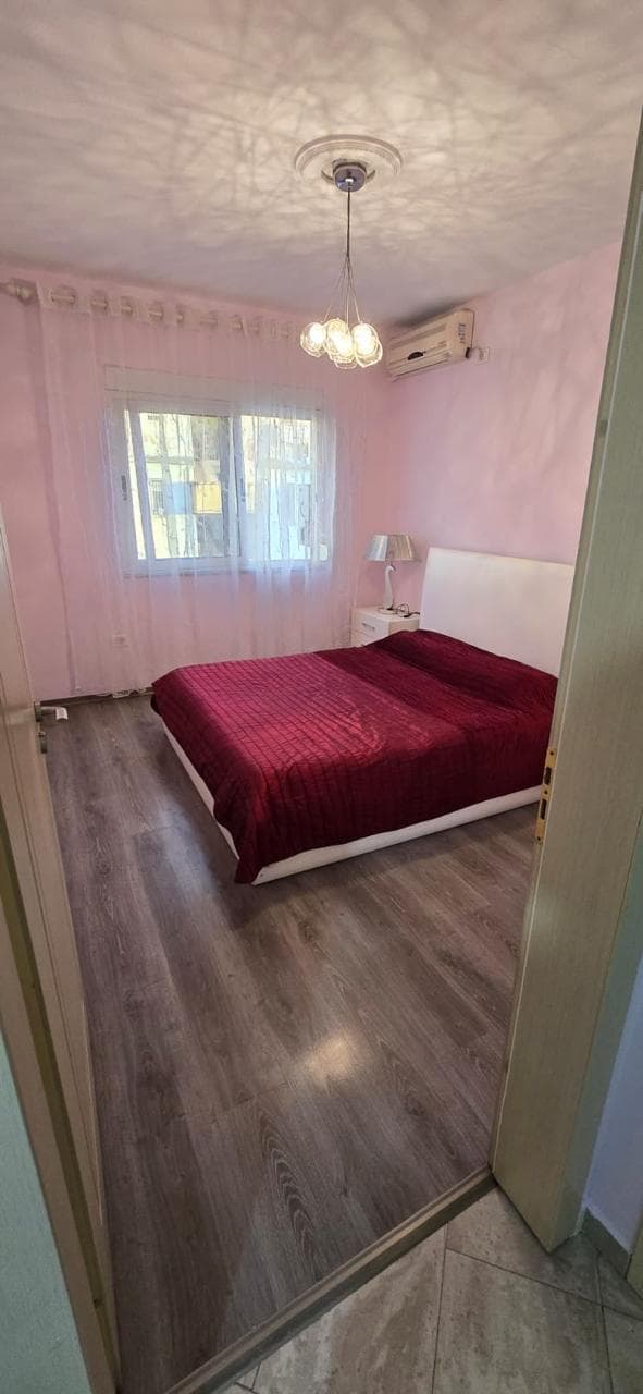 Jepet me qera apartament 1+1 tek Rruga e Durresit/600 Euro 3