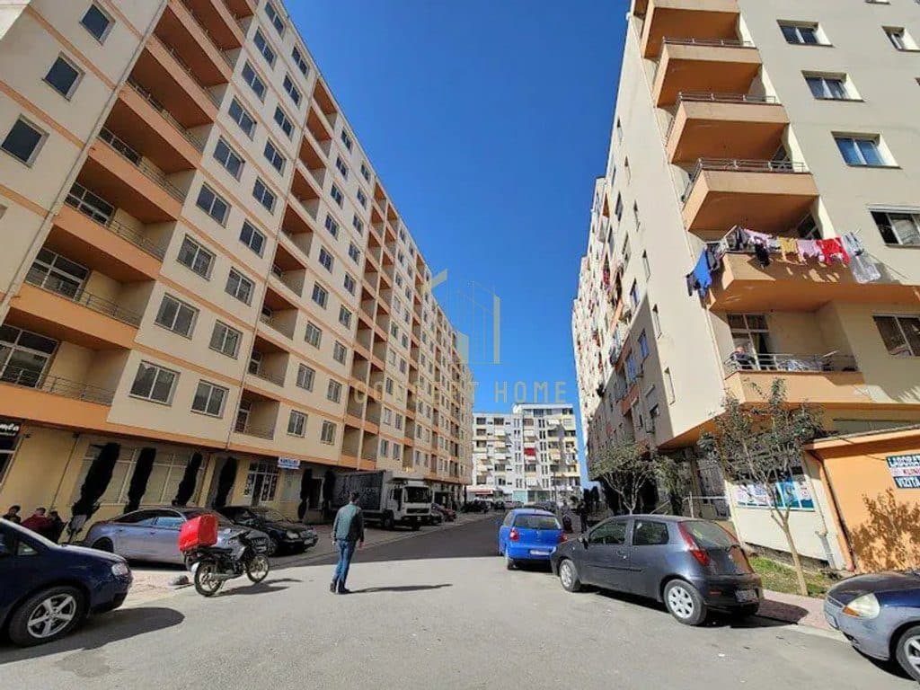 Dyqan Për Shitje në Astir, Tiranë - 333,760€ | 112 m² 1