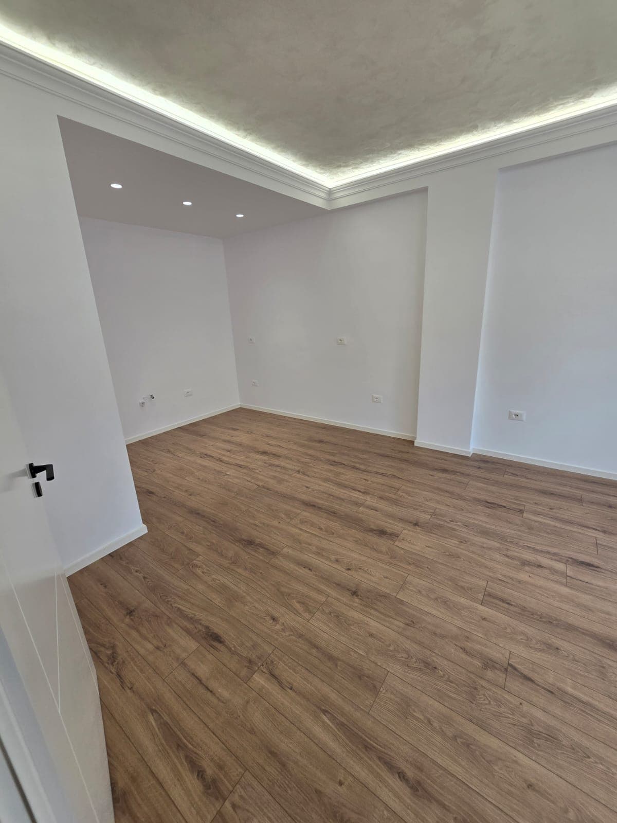 Apartament 1+1 Në Shitje tek 21 Dhjetori/Rruga e Kavajës, Tirana - 210000€ | 96 m² 4