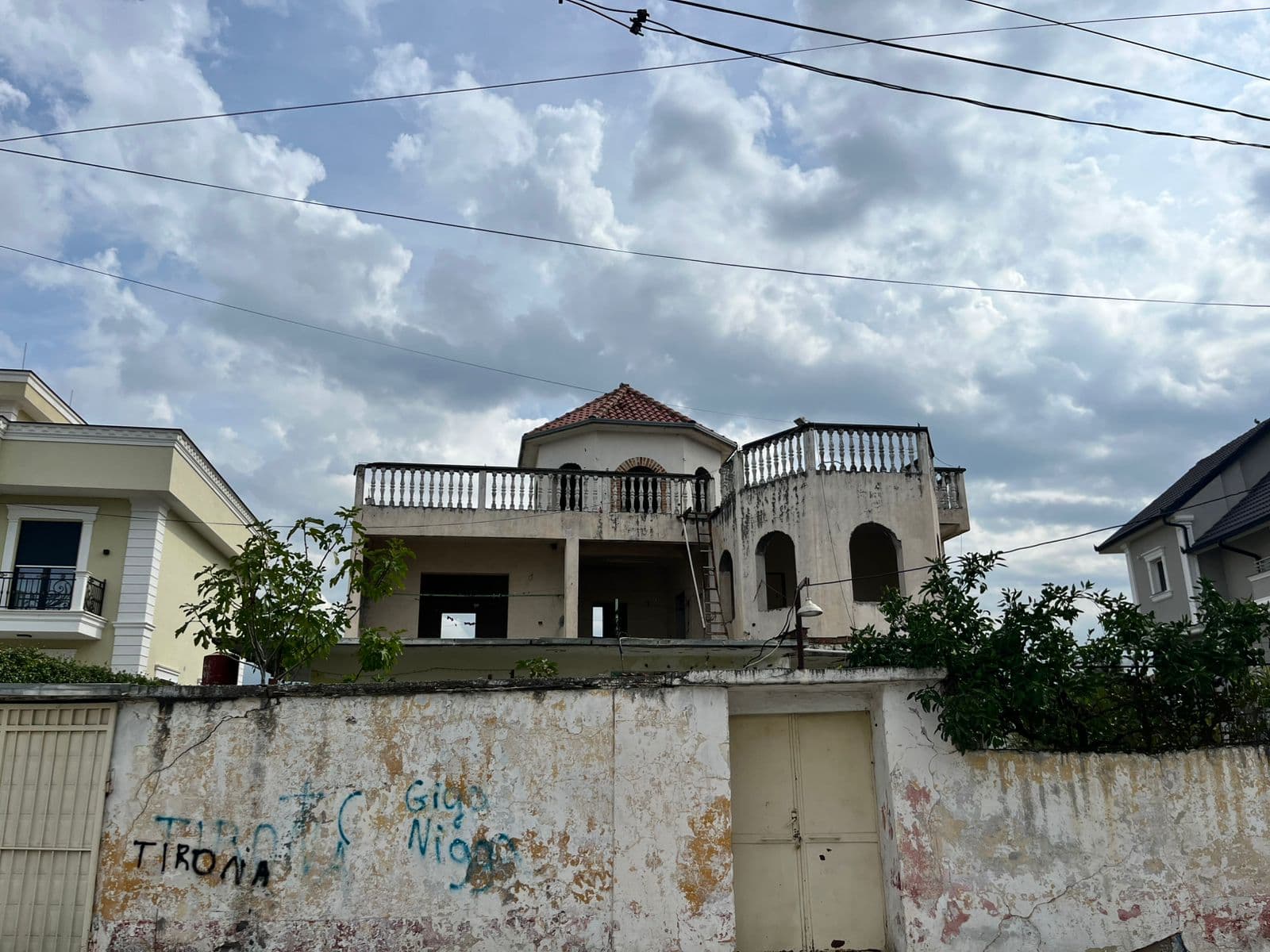 Shitet shtëpi private në Sauk te Vjeter 3