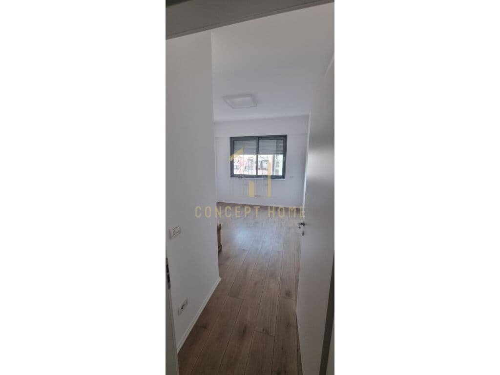 Jepet me qera apartament 2+1+2 Bllok 4