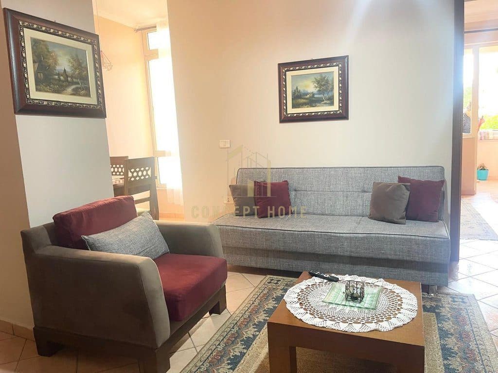 Jepet me qera apartament 1+1 ne Astir.