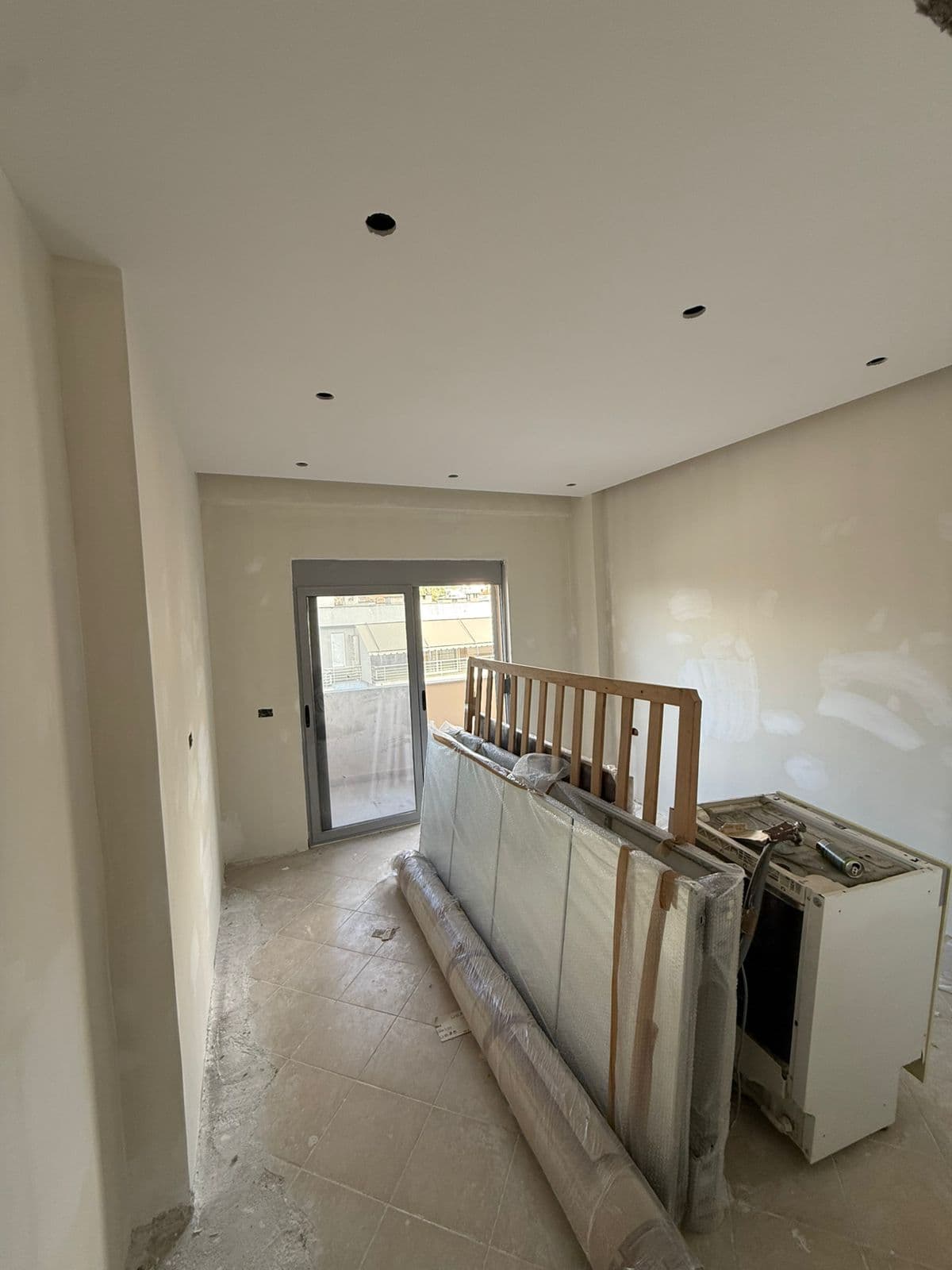 Shitet apartament 2+2+Ballkone ne zonen e Freskut. 2