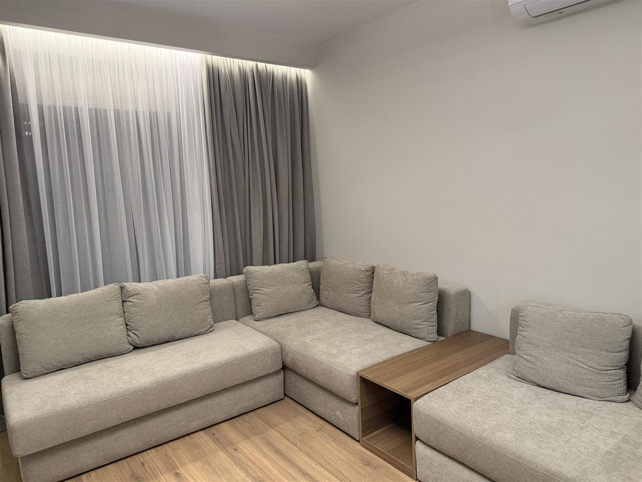 Jepet me qira Apartament 3+1 ne rezidencen - Kodra e diellit 2 3