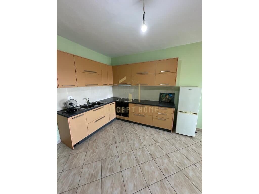 Apartament 2+1 për Qira në Kthesa e Kamzës, Tiranë - 500€ | 128 m² 4