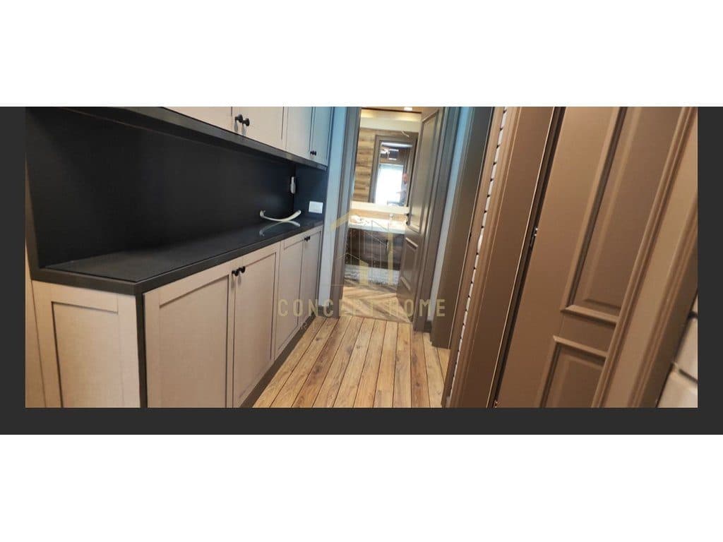 Shitet Super Apartament 4+1+2 ne Myslym Shyr 3
