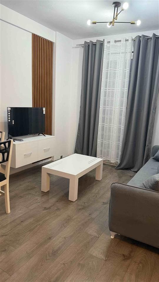Jepet me qera apartament 1+1 tek Univers City 2