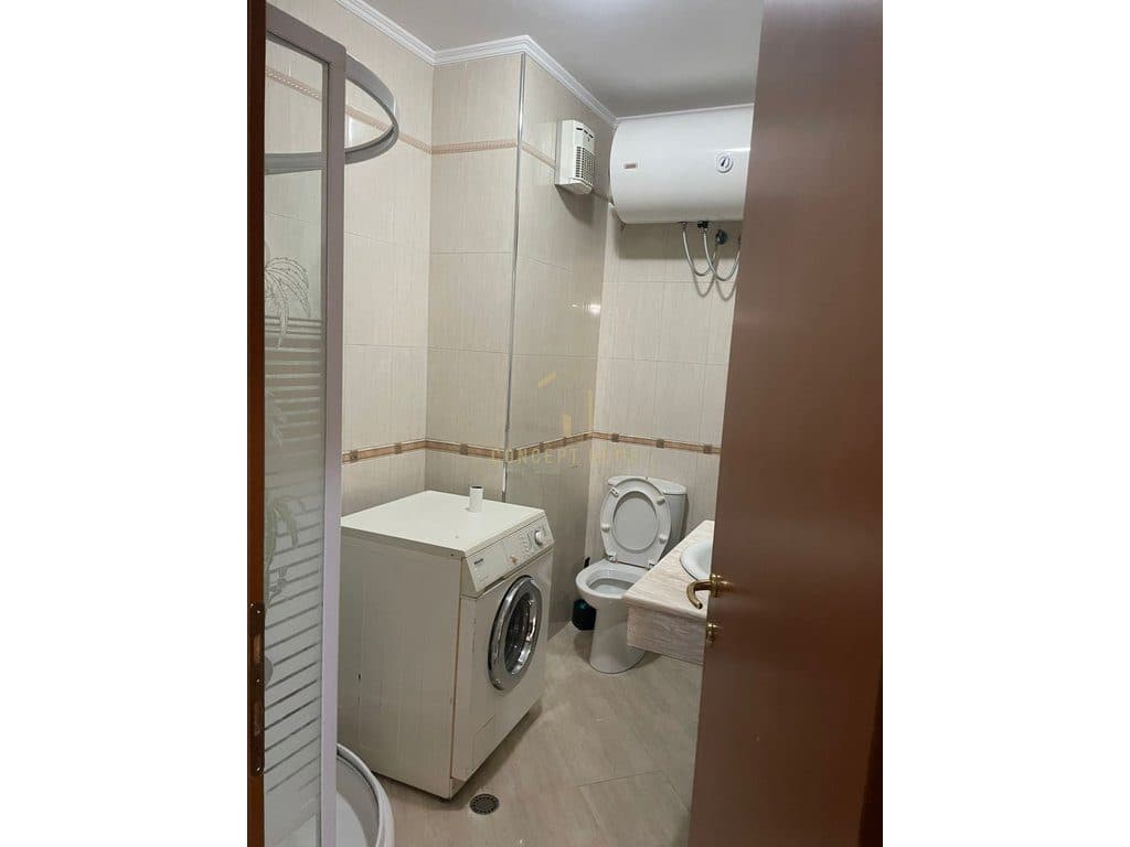 Apartament 2+1+2 Me Qira në Qendër, tek 9 Kateshet - 800€ | kati 7 3