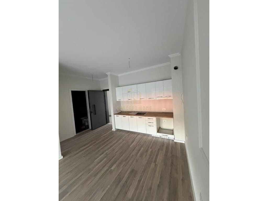Jepet me qera apartamenti 1+1 ne